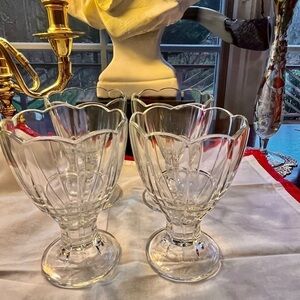 4 cups Italy- Bormioli- Rocco- Scalloped- Sherbert- Ice Cream- Parfait- Dessert